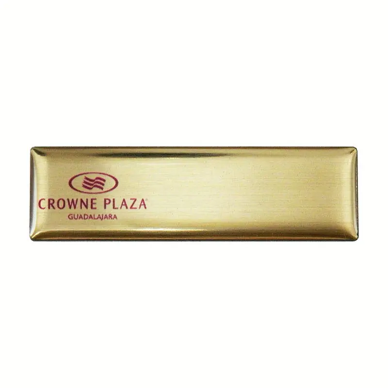 Gafete premium acabado dorado personalizado — muestra 52