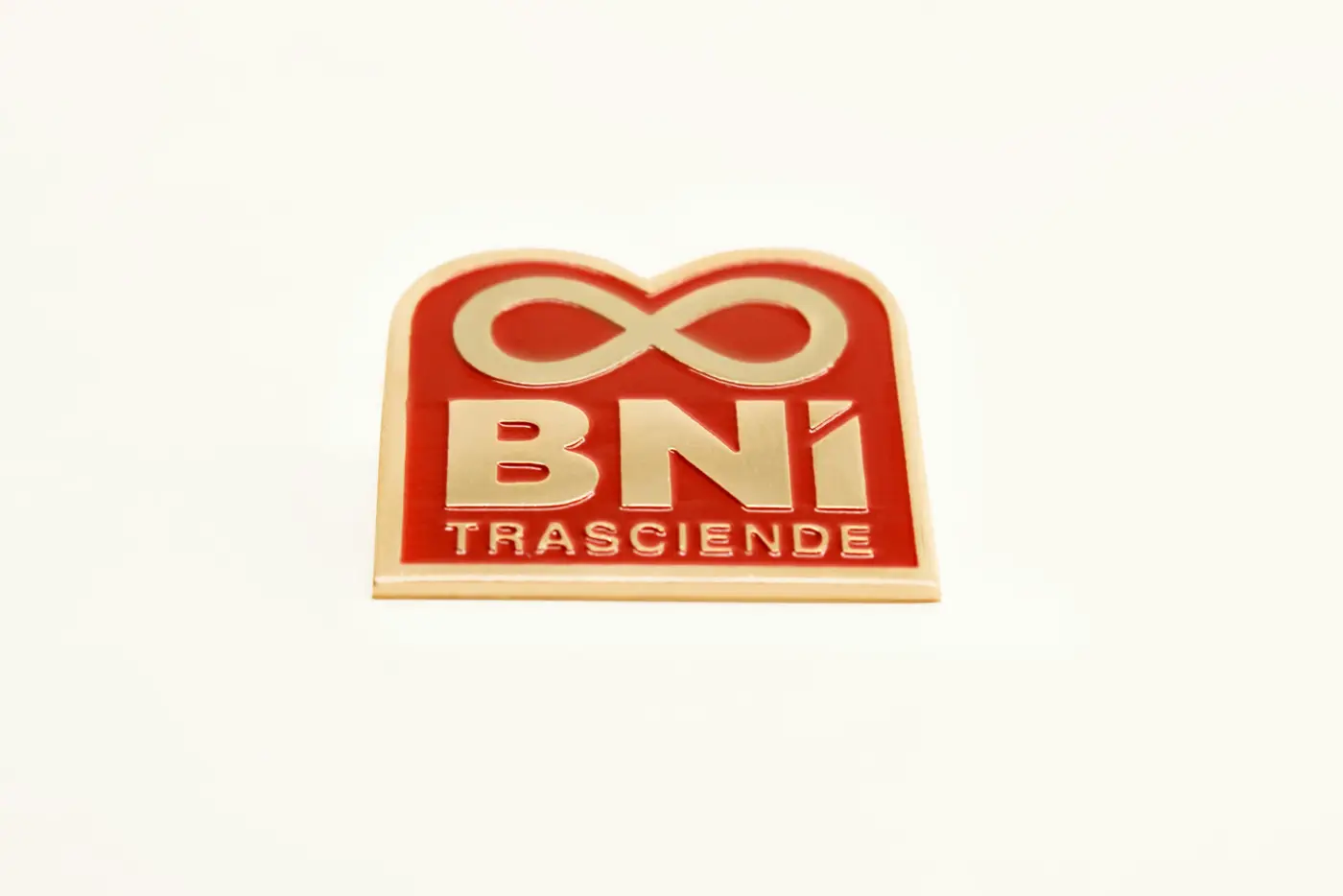 Pines metálicos personalizados para BNI