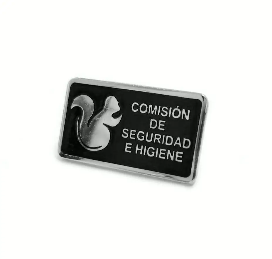 Pines metálicos personalizados — muestra 22