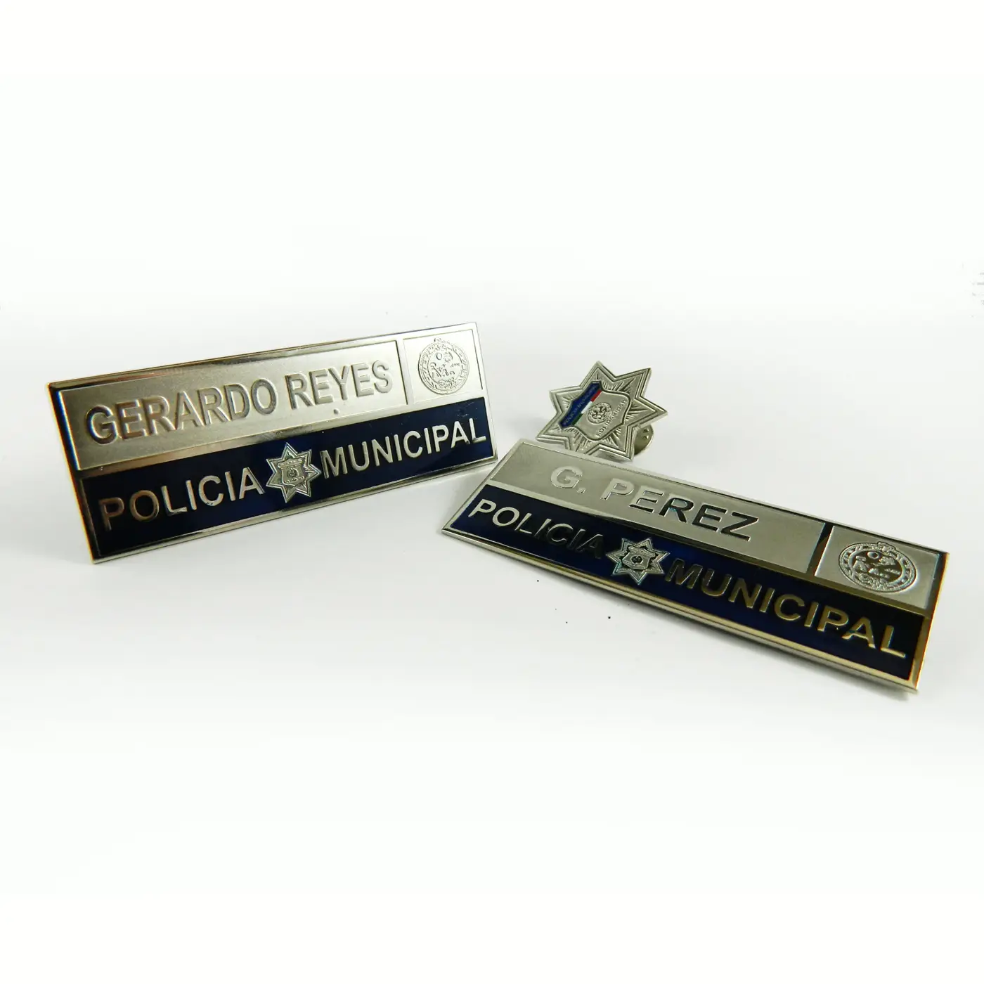 Pines metálicos personalizados — muestra 2