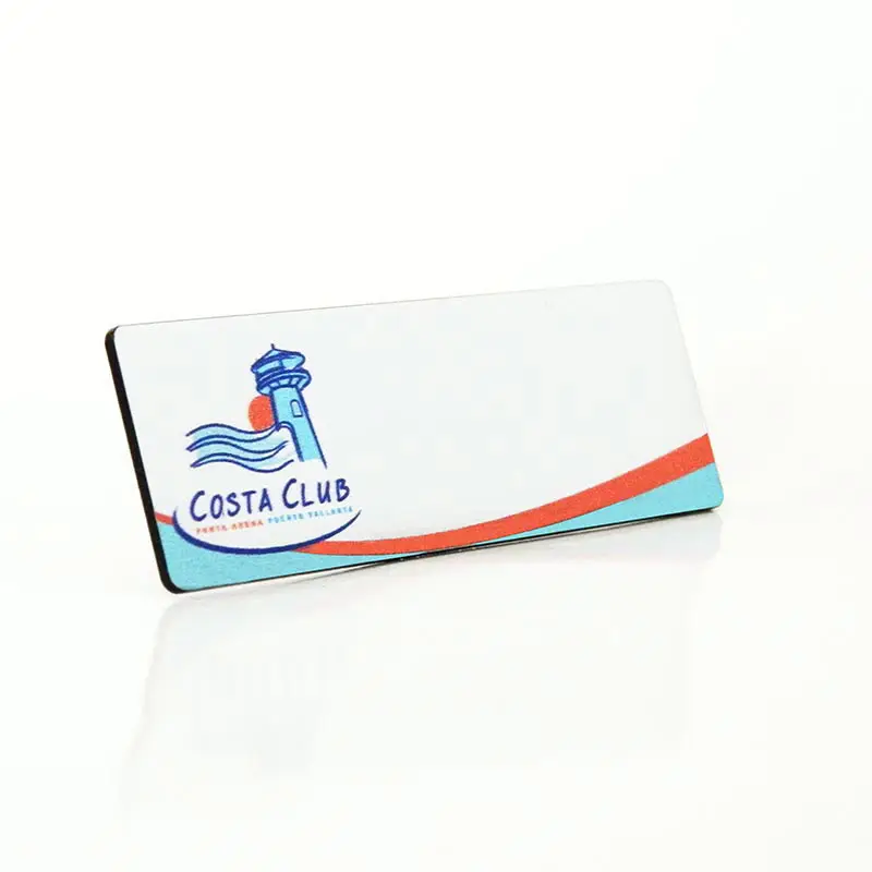 Gafete económico personalizado — muestra 20