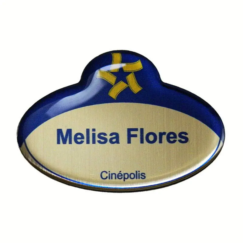 Gafete premium acabado dorado personalizado — muestra 44