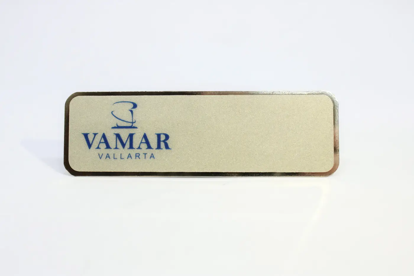 Gafete especiale acabado dorado para Vamar
