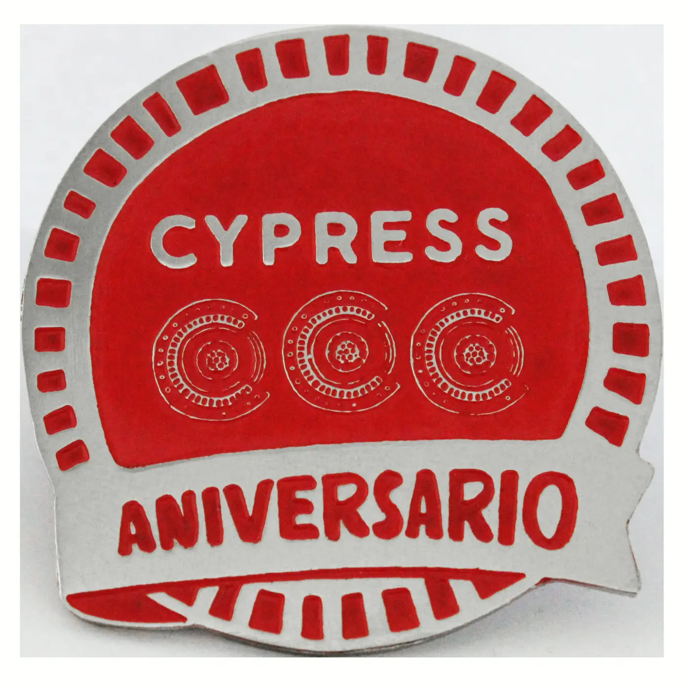 Pines metálicos personalizados para Cypress