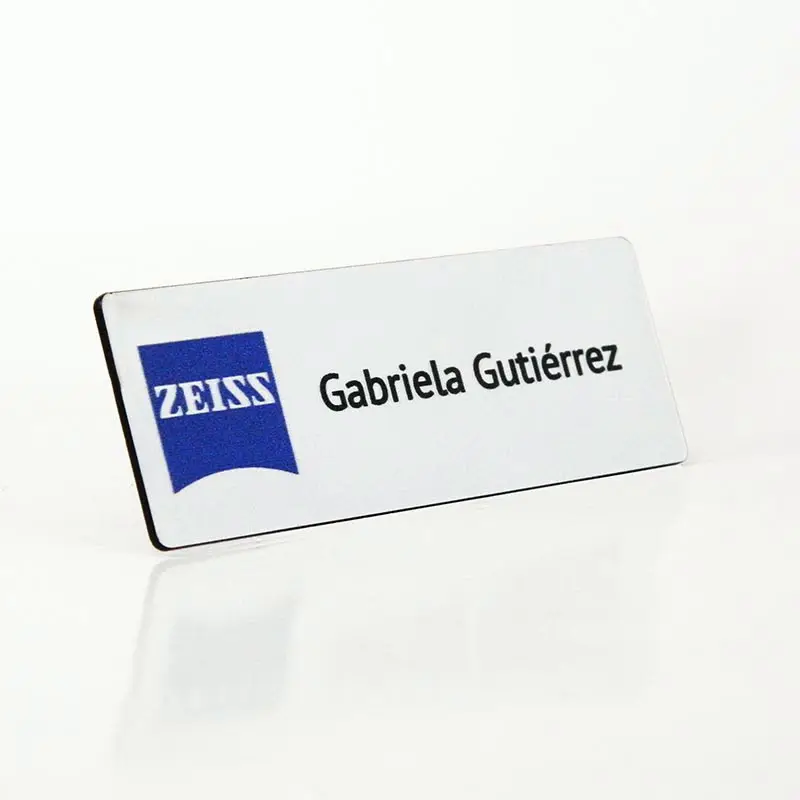 Gafete económico personalizado — muestra 19