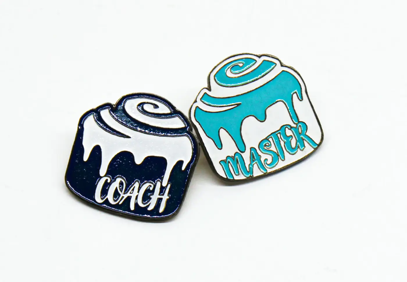 Pines metálicos personalizados para Cinnabon